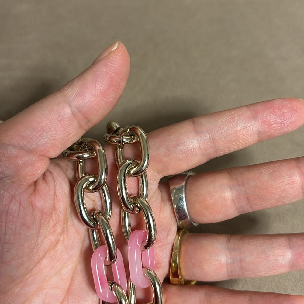 Kate Spade Light Gold & Pink Metal Chain link Belt with lock charm size Small/M - Picture 8 of 8